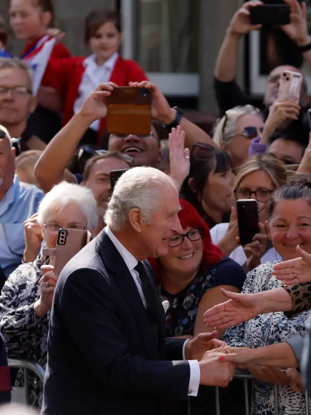 King Charles is greeted by crowds in Cardiff