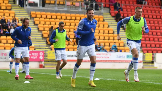 St Johnstone players warm up