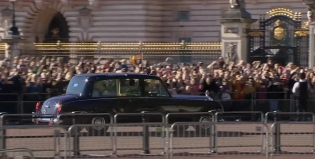 The King arrives at Buckingham Palace