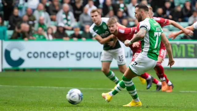 Martin Boyle scores a penalty