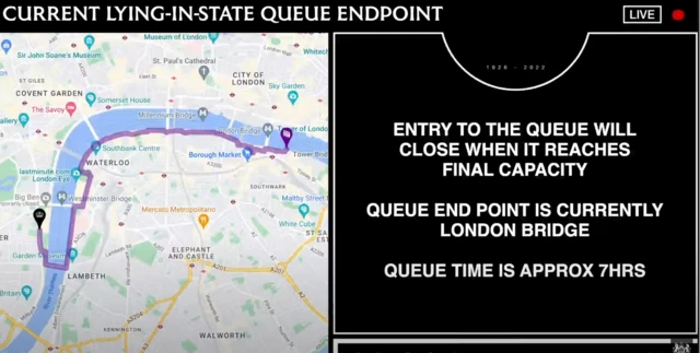 A screenshot of the government's live tracker of the queue to see the Queen's coffin