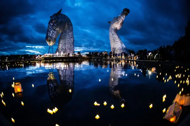 Lanterns at the Kelpies pool of reflection