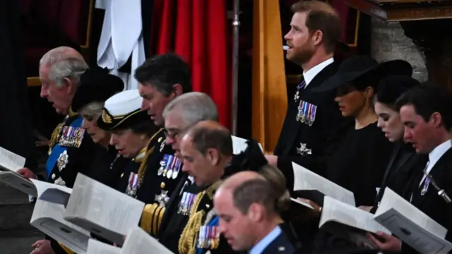 The Queen's family sing a hymn during her funeral