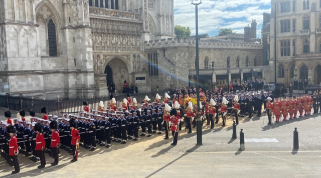 The procession passes by Westminster Abbey