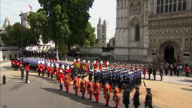 Funeral procession leaves from Westminster Abbey