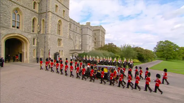 Procession reaches Windsor Castle