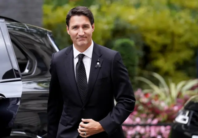 Prime Minister of Canada Justin Trudeau arrives at 10 Downing Street in London for a bilateral meeting with Prime Minister Liz Truss on 18 September 2022