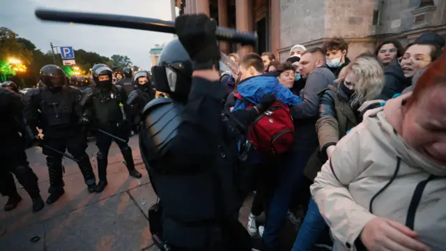 Protests in St Petersburg