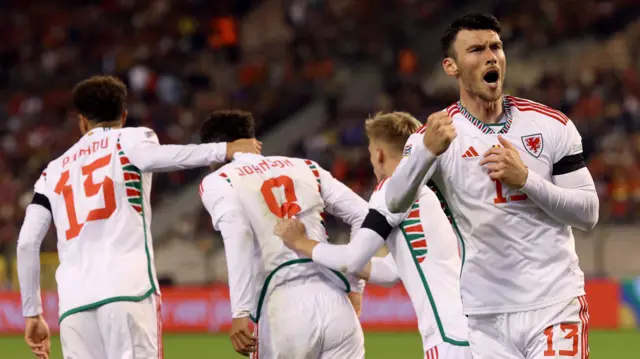 Kieffer Moore celebrates goal