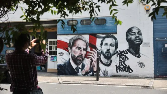 Gareth Southgate mural in London