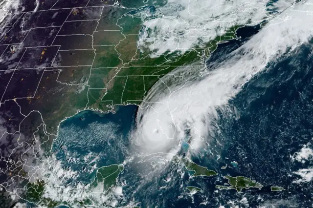 Hurricane Ian moves toward Florida on September 28