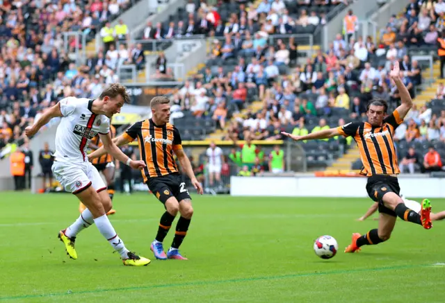 Sander Berge scores for Sheff Utd