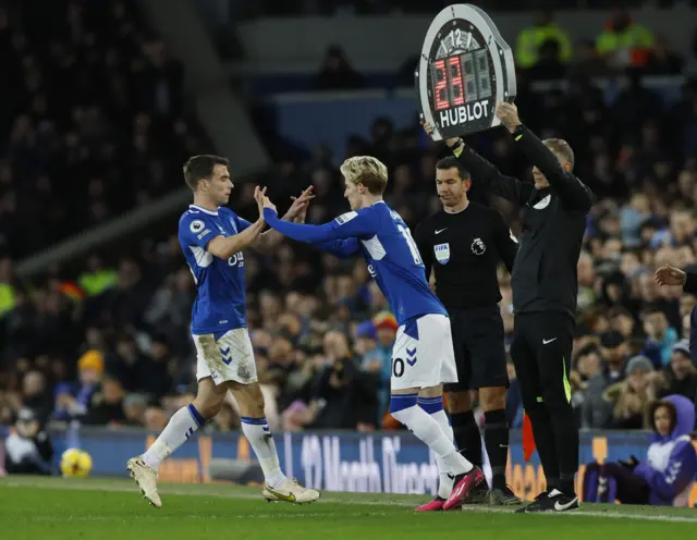 Anthony Gordon replaces Seamus Coleman for Everton.