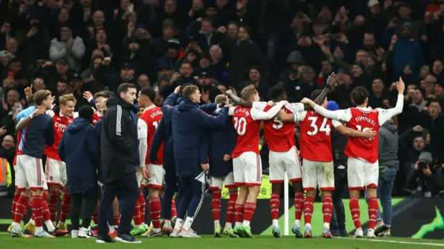 Arsenal players celebrating