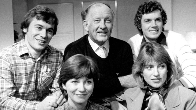 Breakfast Time presenters: Francis Wilson (back left), Frank Bough (back centre), David Icke (back right), Debbie Rix (bottom left) and Selina Scott (bottom right)