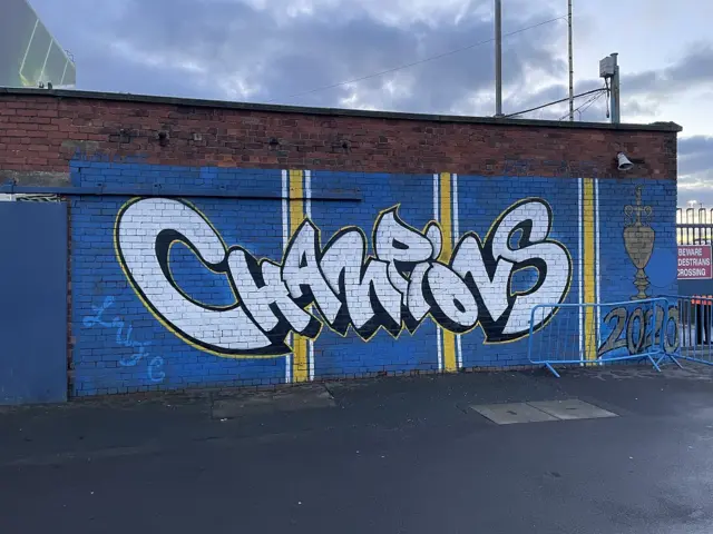 Klich mural at Elland Road