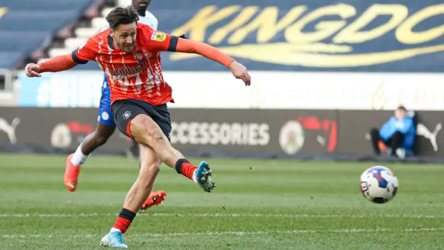 Harry Cornick scores for Luton