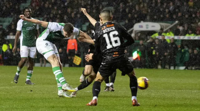 Kevin Nisbet fires in a late equaliser against Dundee United