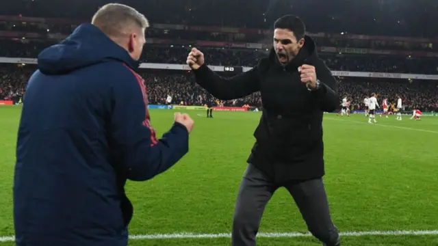 Mikel Arteta celebrating