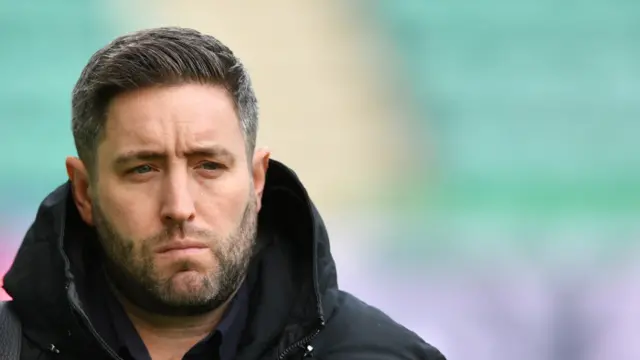 Hibs manager Lee Johnson