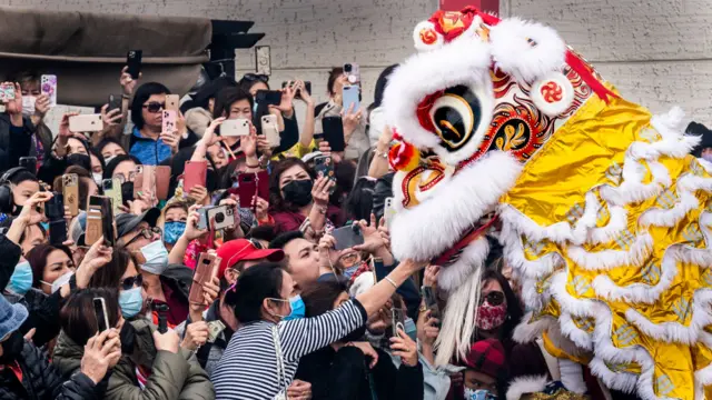 Crowds at Westminster's annual Tet parade in 2022