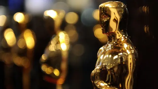 Oscar statuette