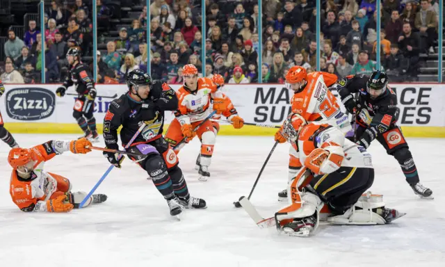 Second period action Giants and Steelers