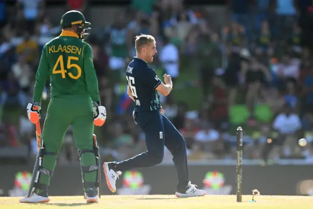 Olly Stone of England celebrates dismissing Heinrich Klaasen of South Africa during the 2nd One Day International between South Africa and England at Mangaung Oval