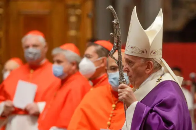 Pope Francis and cardinals