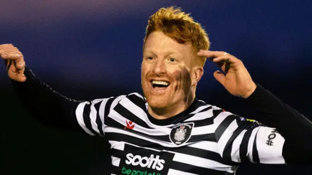 Queen's Park striker Simon Murray