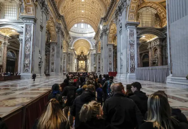 Queue for lying-in-state