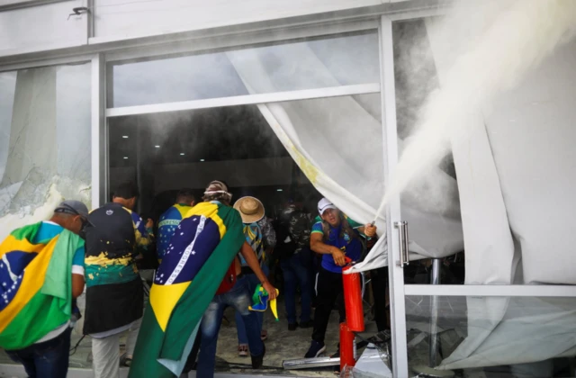 Rioters break into Planalto Palace in Brasilia