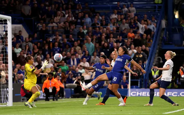 James pokes in the second goal for Chelsea.