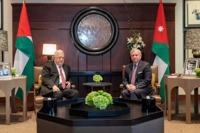 King Abdullah of Jordan and President Mahmoud Abbas of Palestine