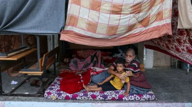 Displaced Palestinians are taking refuge in a United Nations school at the Rafah camp in Gaza, close to the Egyptian border