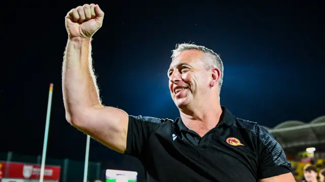 Steve McNamara celebrate a Catalans Dragons win