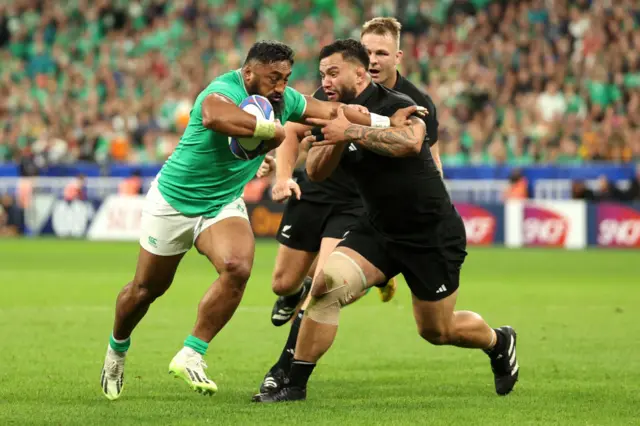 Bundee Aki