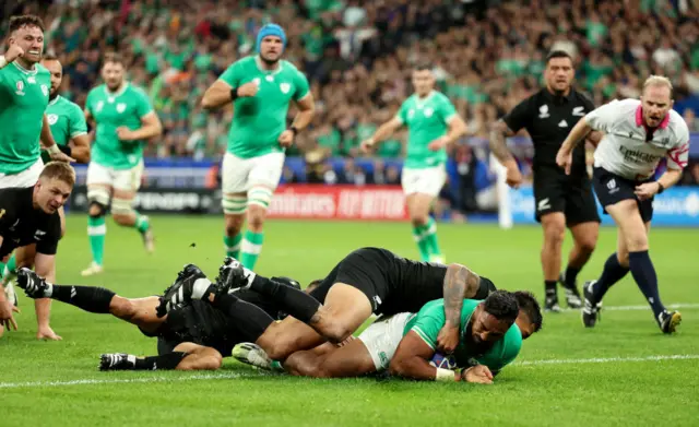 Bundee Aki