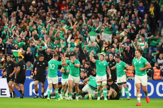 Ireland score a try