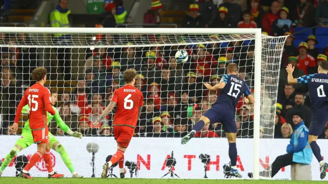 Mario Pasalic pulls a goal back