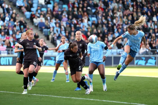 Laia Aleixandri scores the team's second goal