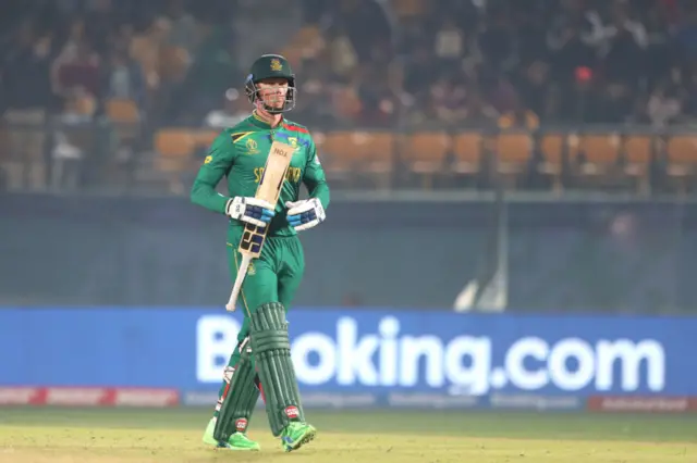 Rassie van der Dussen walks off