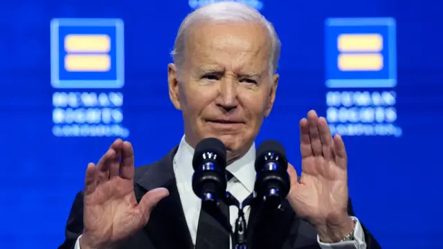 President Biden speaks at a dinner