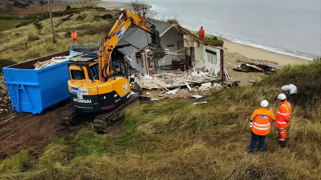 Home being demolished in Hemsby