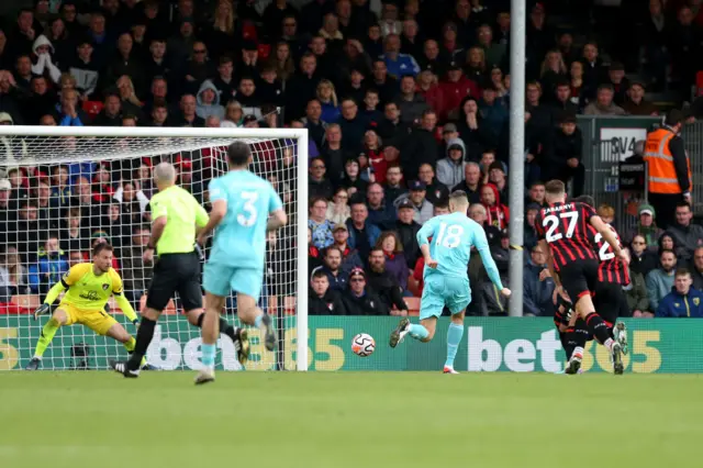 Sasa Kalajdzic of Wolverhampton Wanderers scores the team's second goal