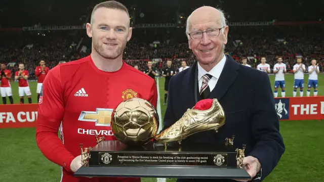 Football legends Wayne Rooney and Bobby Charlton