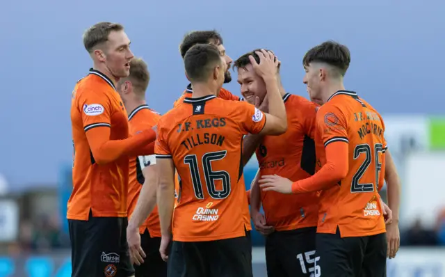 Dundee United remain unbeaten in the Championship