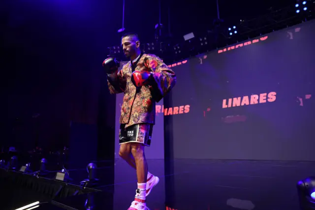 Jorge Linares makes his ringwalk