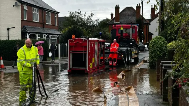 Water pumping in Retford