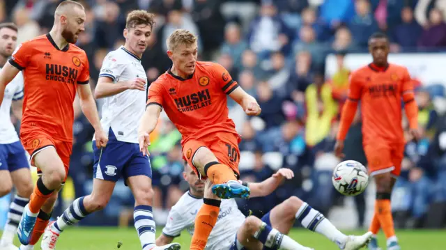 Zian Flemming levels for Millwall at Preston